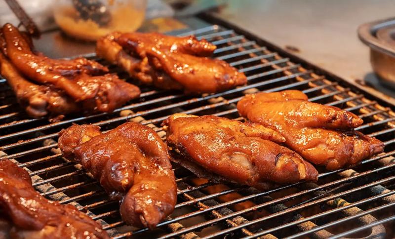 Chân giò lợn có thật sự tốt cho da và xương khớp? 4 nhóm người này nên tránh xa, dù thèm đến mấy cũng đừng ăn- Ảnh 3.