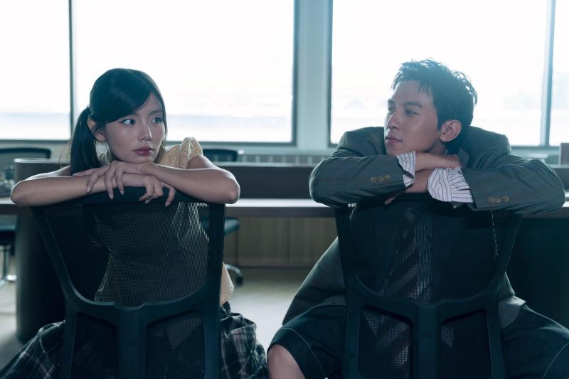 Vượt mặt dàn sao đình đám, Á quân Vietnam Idol được hit-maker đình đám Vbiz 