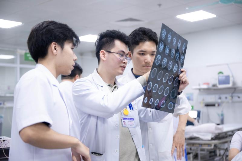 Thực trạng của Bệnh viện Hữu nghị Việt Đức trong 9 ngày nghỉ Tết: Khi con số thống kê không đủ nói nên tất cả...- Ảnh 5.