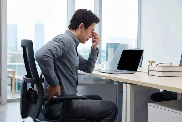 Ngày càng nhiều người bị đột quỵ, bác sĩ cảnh báo gấp: 3 thói quen này, dù khó đến đâu cũng phải thay đổi- Ảnh 1.