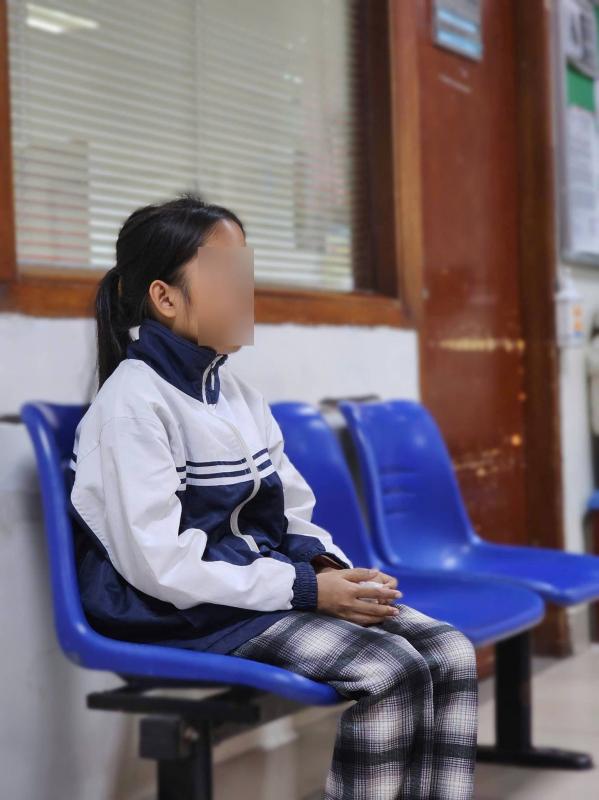 3 giờ sáng rời Tuyên Quang xuống Hà Nội, cô bé tuổi trăng rằm khiến nhiều người nghẹn lòng: 
