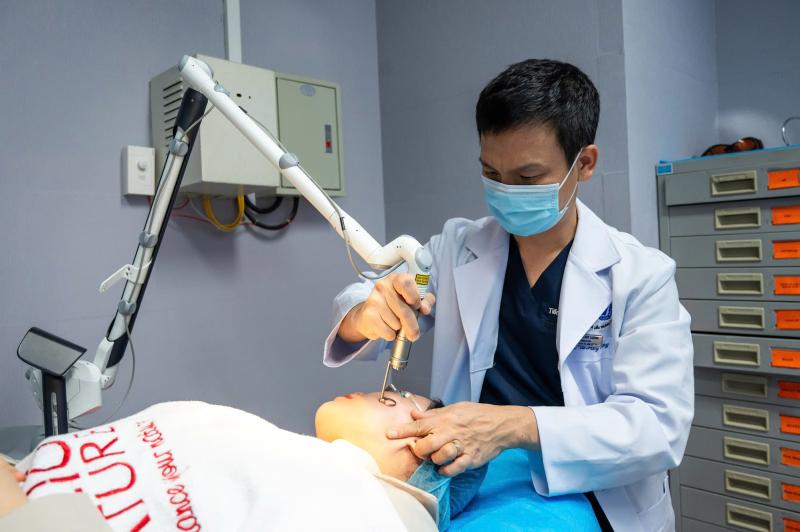 Tin quảng cáo “bật tông nhanh”, nhiều người biến dạng mặt vì làm đẹp cận Tết- Ảnh 5.