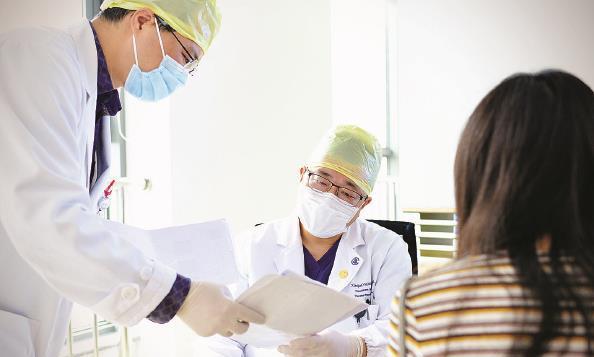 Cả 3 người trong một nhà đều mắc ung thư tuyến tụy, người mẹ khóc nức nở: "Đó là lỗi của tôi"- Ảnh 2.