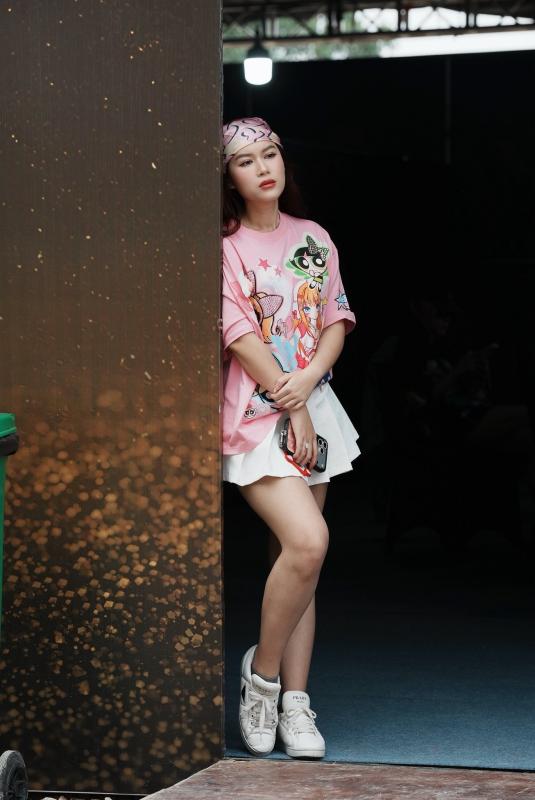 Tiểu thư 7000 tỷ nghiện màu hồng quanh năm, chỉ làm điều này vào Mùng 1 vì tin phong thủy- Ảnh 1.
