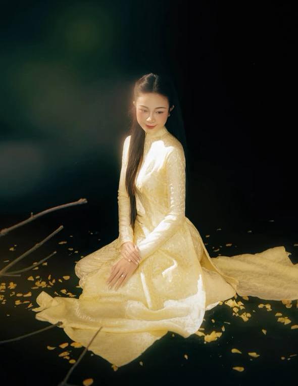 Mỹ nhân xứ Nghệ có thể “đánh bại” Doãn Hải My, soán ngôi nàng WAGs diện áo dài đẹp nhất- Ảnh 2.