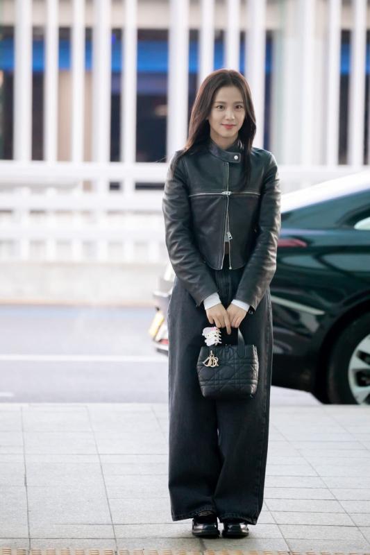 Jisoo gợi ý 4 cách mặc quần dài tôn dáng cho người có chiều cao khiêm tốn như cô ấy- Ảnh 7.