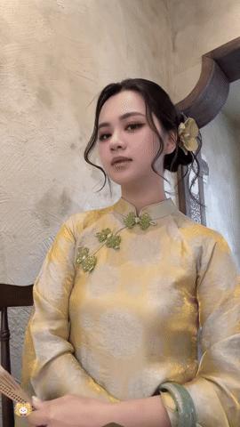 Đẳng cấp visual Hoa khôi ĐH Vinh lấy chồng cầu thủ: Mẹ 3 con vẫn xinh đẹp bất bại, top đầu làng WAG Việt- Ảnh 2.