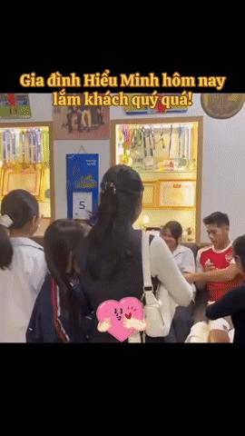 Khung cảnh khó tin tại nhà cầu thủ đáng thương nhất U23 Việt Nam- Ảnh 1.