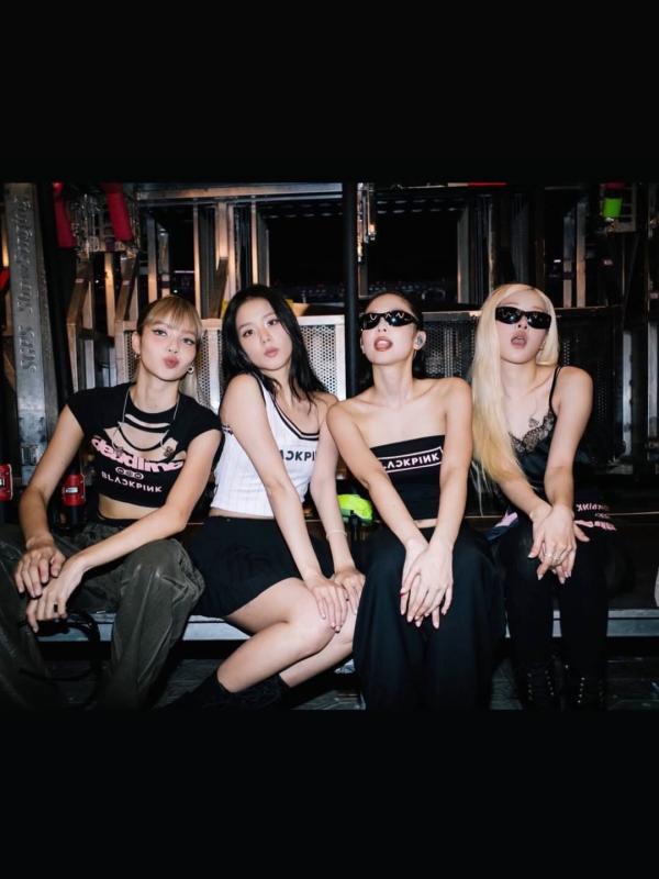 Màn comeback không thể hời hợt hơn của BLACKPINK- Ảnh 5.