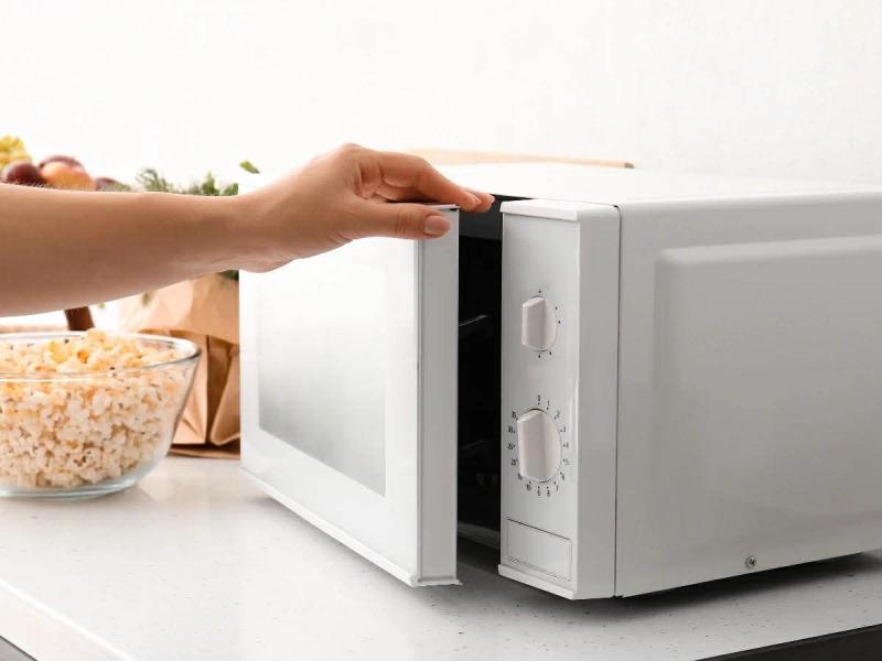 Đừng dùng màng bọc thực phẩm để bảo quản thức ăn thừa! Các chuyên gia Nhật Bản tiết lộ phương pháp khá bất ngờ- Ảnh 1.