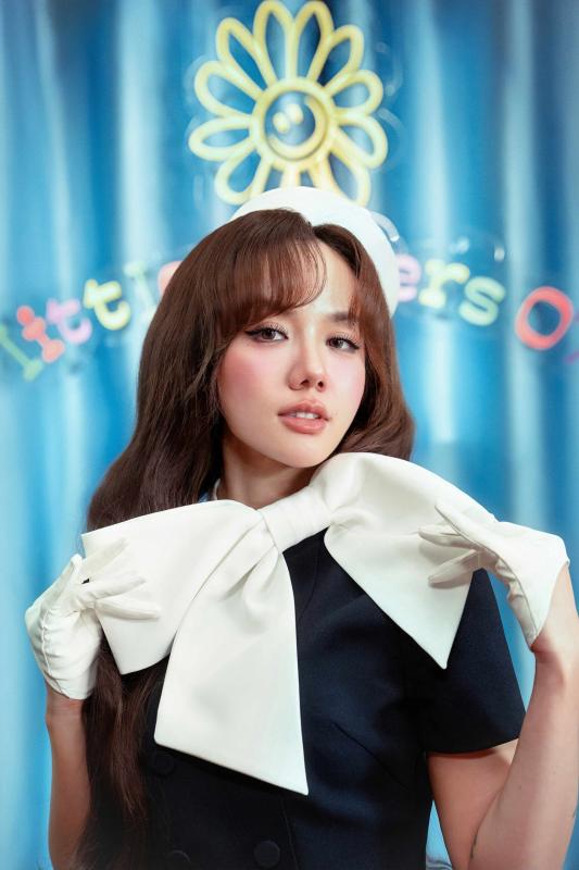 Bản hit âm thầm thắng lớn của “vợ quốc dân” Vbiz: Gây sốt concert chục ngàn người, ai nghe cũng được an ủi- Ảnh 3.