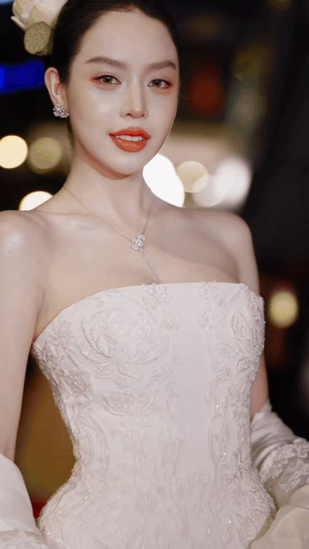 Nàng "bạch liên hoa" của showbiz Việt, tạo hình đắt giá không chê được điểm nào- Ảnh 2.