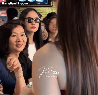 Bắt thóp cặp đôi Vbiz rải hint hẹn hò khắp nơi, ra mắt bố mẹ ngay giữa thảm đỏ thì chối đằng trời- Ảnh 4.