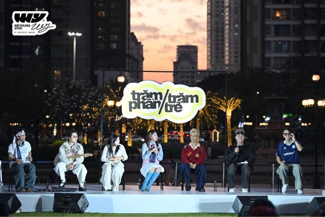 Nam rapper bước ra từ Rap Việt “chạy show” tất bật cuối năm, visual sáng bừng chiếm spotlight- Ảnh 5.