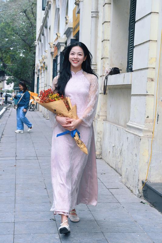 Ngày Tết mê mẩn ngắm Kim Anh - “Nữ thần biết bay” 19 tuổi gây sốt Đông Nam Á, visual "thua hoa hậu mỗi vương miện"- Ảnh 2. Ngày Tết gặp Kim Anh - “Nữ thần biết bay” 19 tuổi gây sốt Đông Nam Á, visual