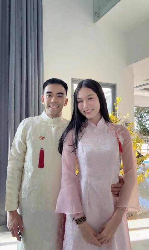 "Vũ trụ cẩu lương" ngày mùng 1 Tết: Vợ chồng Trấn Thành, Đỗ Hà tình tứ, 1 đôi công khai tình cảm?- Ảnh 14.