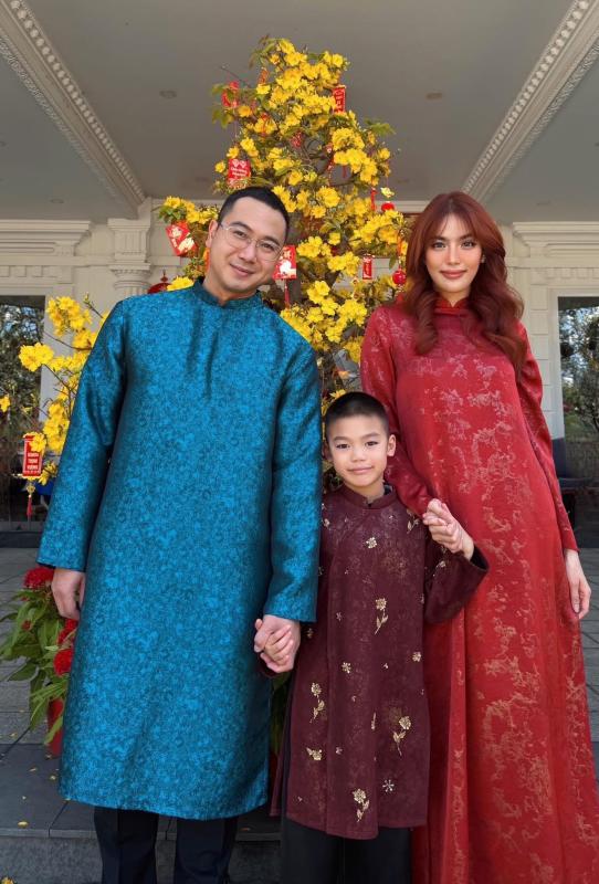 "Vũ trụ cẩu lương" ngày mùng 1 Tết: Vợ chồng Trấn Thành, Đỗ Hà tình tứ, 1 đôi công khai tình cảm?- Ảnh 5.
