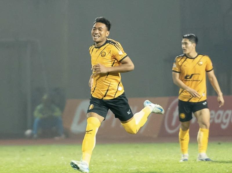 Hy hữu tại V.League: Vì sao thủ môn CLB Thanh Hoá phải lên đá tiền đạo?- Ảnh 1.