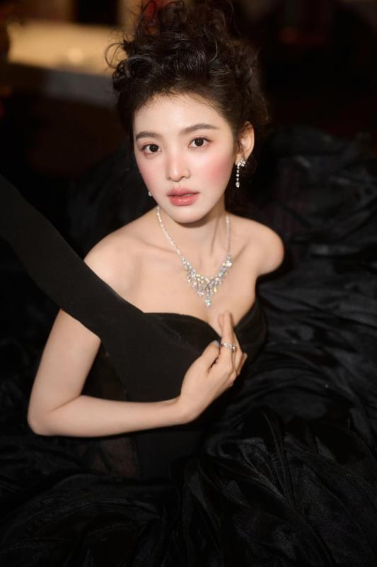 Chương Nhược Nam chán làm “bạch nguyệt quang”?- Ảnh 4.