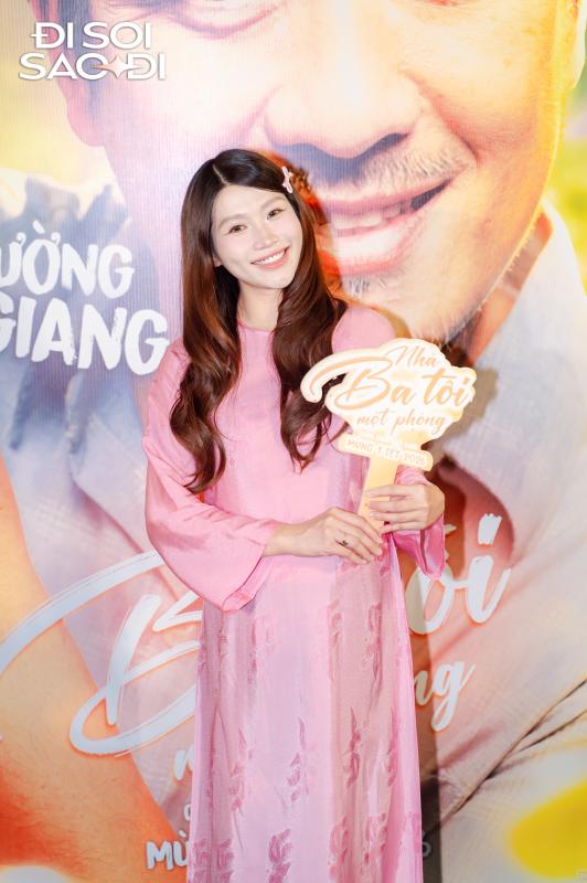Thảm đỏ HOT nhất hôm nay: Nhã Phương - Midu đẹp mướt mượt thấy là mê, Hiền Hồ nhợt nhạt kém sắc không ngờ- Ảnh 11.