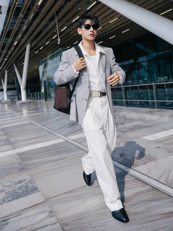 Nam thần không tuổi Việt Nam khiến cõi mạng dậy sóng khi đọ độ bảnh cùng David Beckham tại Milan Fashion Week- Ảnh 1.