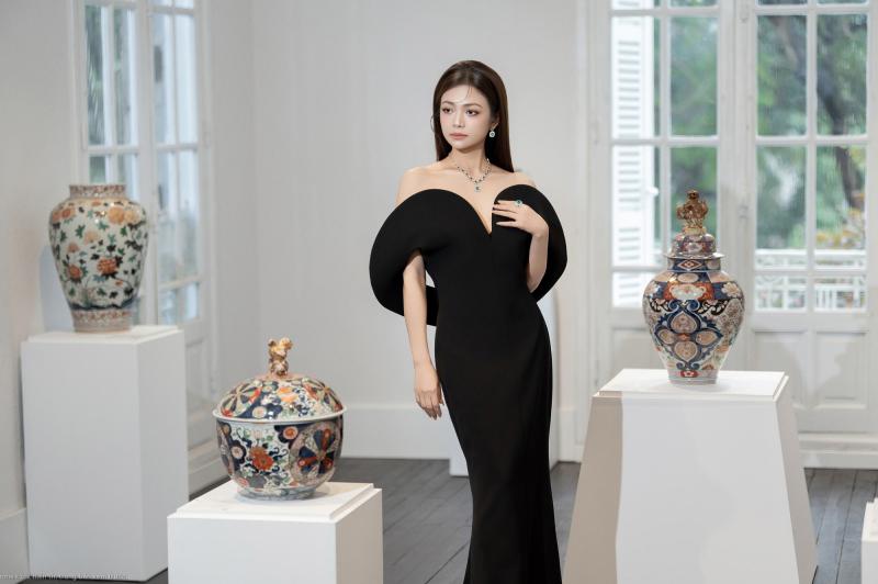 Kiều Anh và những thước lụa kể câu chuyện của một người phụ nữ đủ "chín"- Ảnh 11.