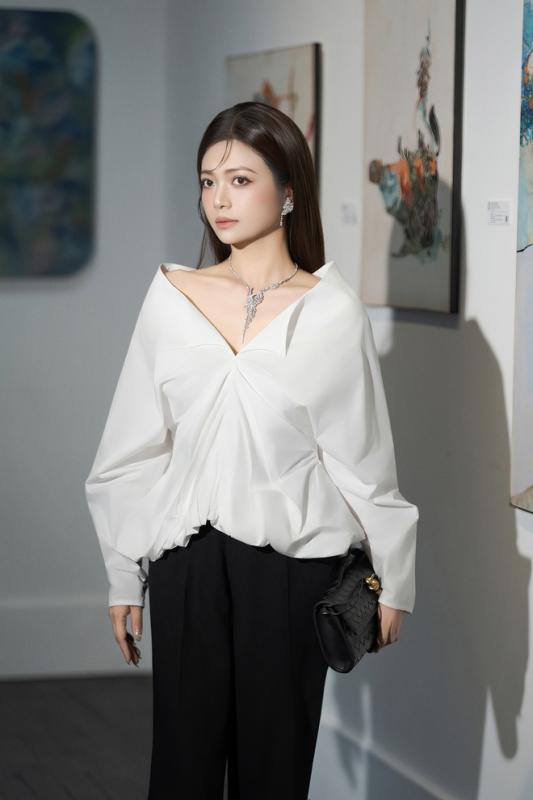 Kiều Anh và những thước lụa kể câu chuyện của một người phụ nữ đủ "chín"- Ảnh 7.