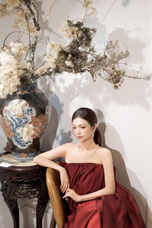 Kiều Anh và những thước lụa kể câu chuyện của một người phụ nữ đủ "chín"- Ảnh 4.