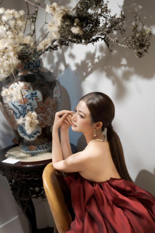 Kiều Anh và những thước lụa kể câu chuyện của một người phụ nữ đủ "chín"- Ảnh 3.