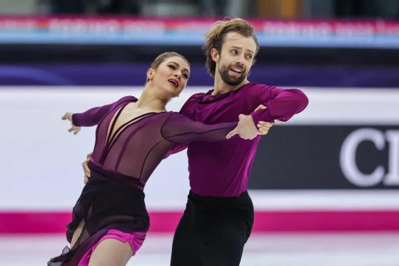 Ngôn tình Olympic: Nhiều năm đối đầu so kè huy chương, tôi cầu hôn luôn đối thủ ngay giữa lòng nước Ý- Ảnh 5.