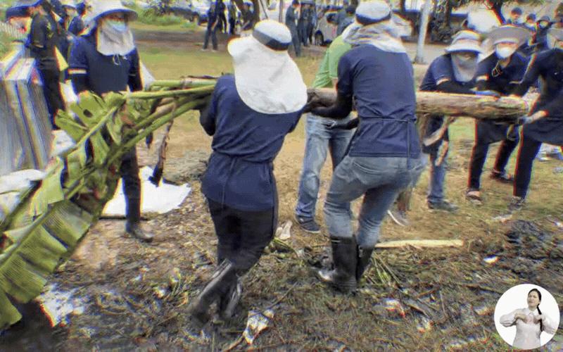 “Vợ quốc dân” Vbiz vỗ tay cho một Việt Nam “chân cứng đá mềm”: Loạt khoảnh khắc khó kìm nước mắt, không ai bị bỏ lại phía sau- Ảnh 7.