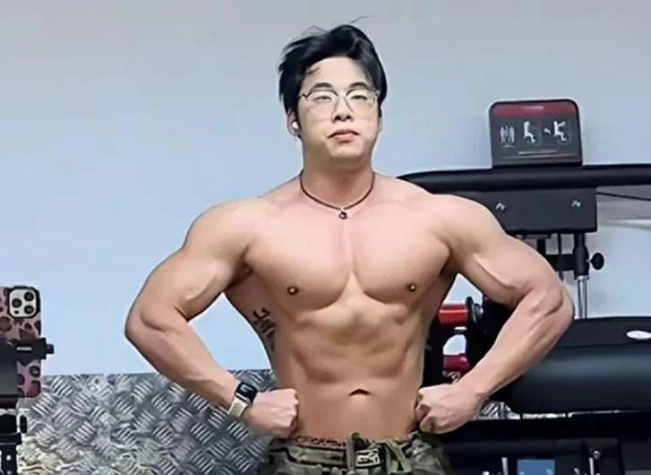 Chấn động giới thể hình: Nam VĐV thể hình 26 tuổi tử vong trong lúc ngủ, cơ thể từng phát ra nhiều "tín hiệu cầu cứu'' nhưng bị bỏ qua- Ảnh 1.