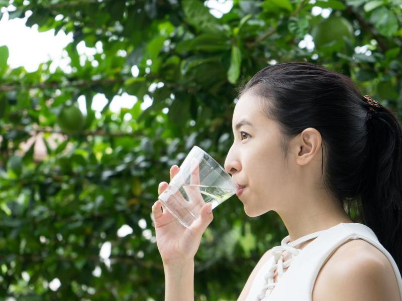4 mẹo ăn uống đơn giản giúp nuôi dưỡng làn da từ bên trong, 