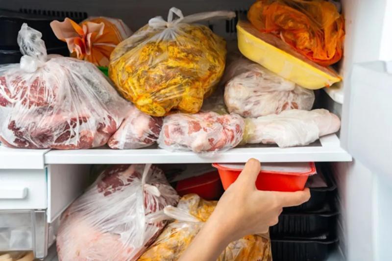 Nhiều thực phẩm không cần cho vào tủ lạnh: Dịp Tết không ít gia đình đang bảo quản sai cách- Ảnh 1.