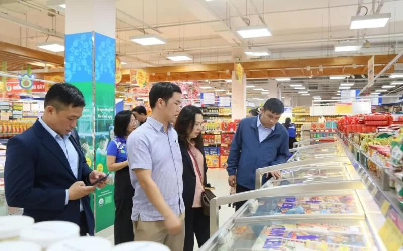 Cảnh báo nguy cơ từ sản phẩm sữa nghi nhiễm độc tố cereulide- Ảnh 1.
