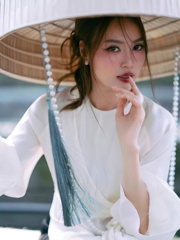 Mỹ nhân tuổi Ngọ nổi tiếng nhất nhì showbiz Việt: U40 vẫn độc thân nhưng vòng eo con kiến luôn "đốt mắt" người khác, bí quyết nhờ 1 kiểu tập- Ảnh 3.