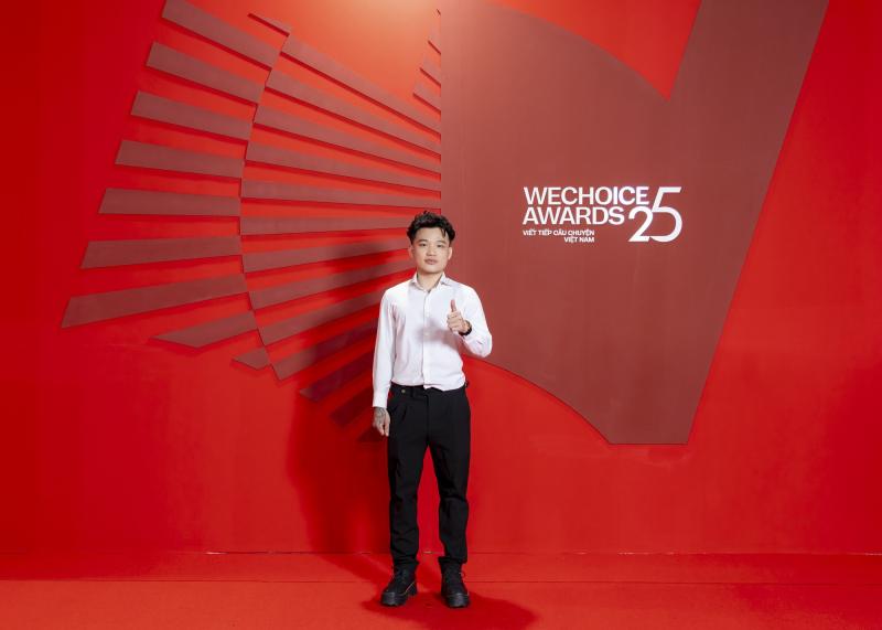 Maris - tuyển thủ Esports khiến khán giả bất ngờ khi xuất hiện tại WeChoice Awards 2025- Ảnh 2.