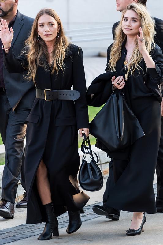 Mary-Kate và Ashley Olsen đây ư: Chuyện gì xảy ra với cặp song sinh quyền lực của làng thời trang vậy?- Ảnh 9.
