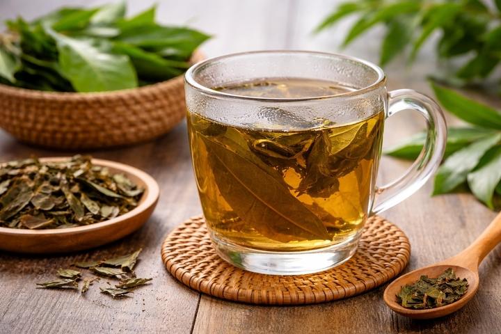 Uống gì để cơ thể 'nhẹ gánh' sau chuỗi tiệc tùng giàu đạm, nhiều dầu mỡ?- Ảnh 1.