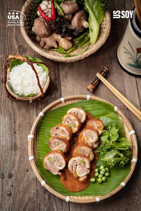 Tết là về nhà và cùng nhau nấu món gà Mỹ cuộn nấm xốt cà ri thật ngon- Ảnh 2.