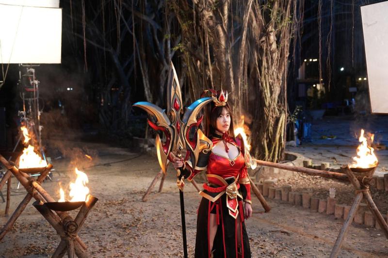 Eimi Fukada trở thành “Khách mời quốc tế”, đồng hành truyền thông cùng Samkok Tam Quốc – game Tam Quốc hot bậc nhất 2026- Ảnh 2.