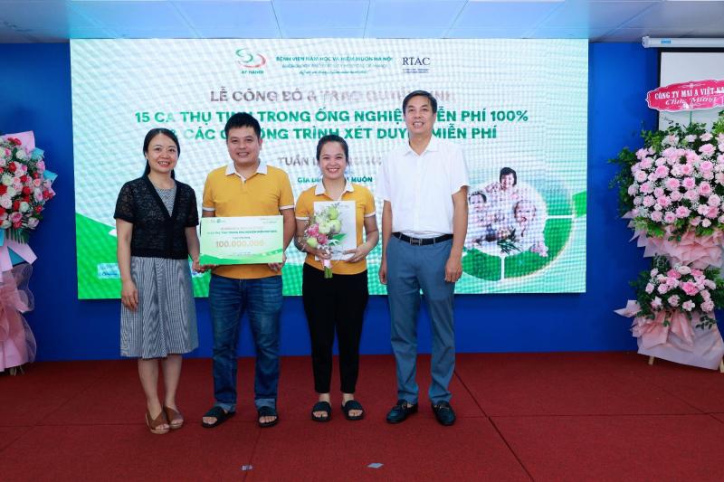 Hành trình tìm con và cái kết viên mãn: Thiên thần nhỏ chào đời sau gần 10 năm chờ đợi và 8 lần chuyển phôi- Ảnh 2.