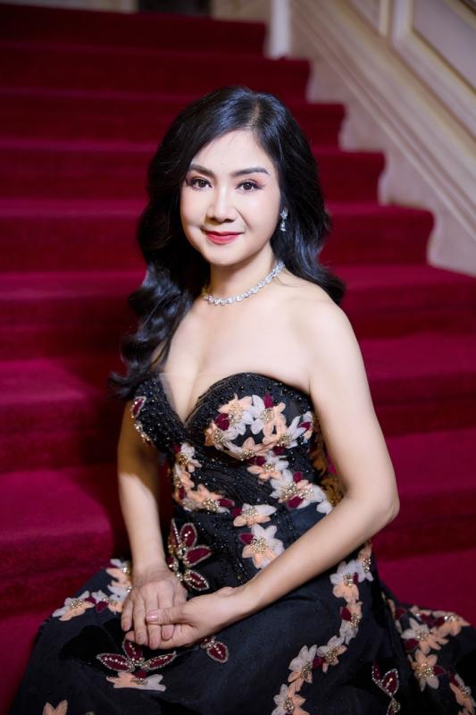 Việt Nam bao giờ mới có thêm tiểu thư khuê các đẹp cỡ này, lục 1000 cuốn từ điển cũng không đủ từ để khen- Ảnh 8.