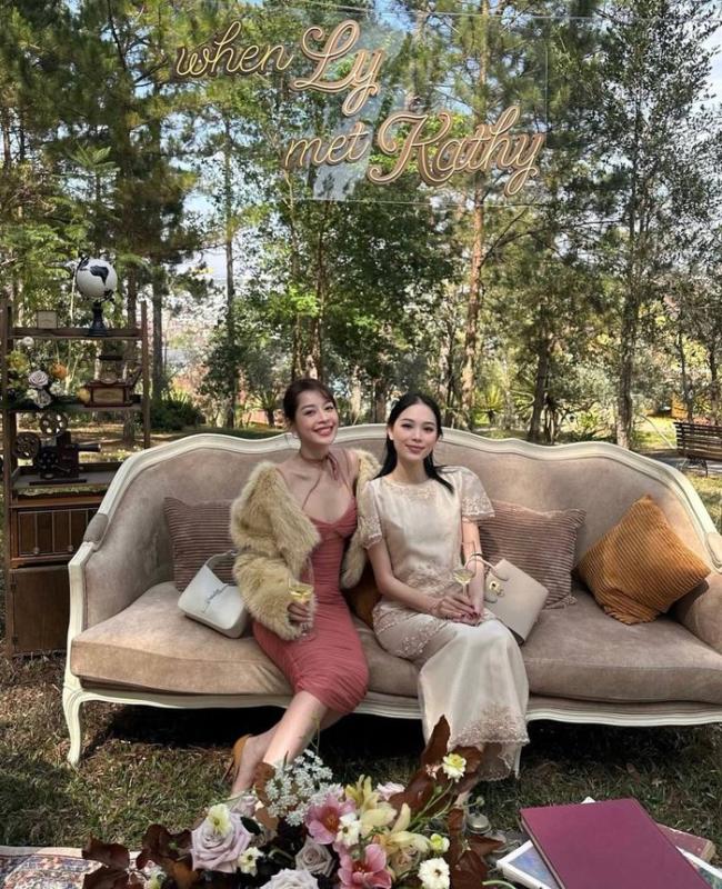 Đại mỹ nhân và dâu hào môn nức tiếng giống nhau đến lạ ngày đầu năm- Ảnh 3.
