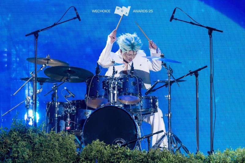 Chưa từng có tiền lệ: RHYDER và Quang Hùng MasterD tạo nên siêu phẩm collab được mong chờ nhất đêm Gala WeChoice Awards 2025- Ảnh 7.