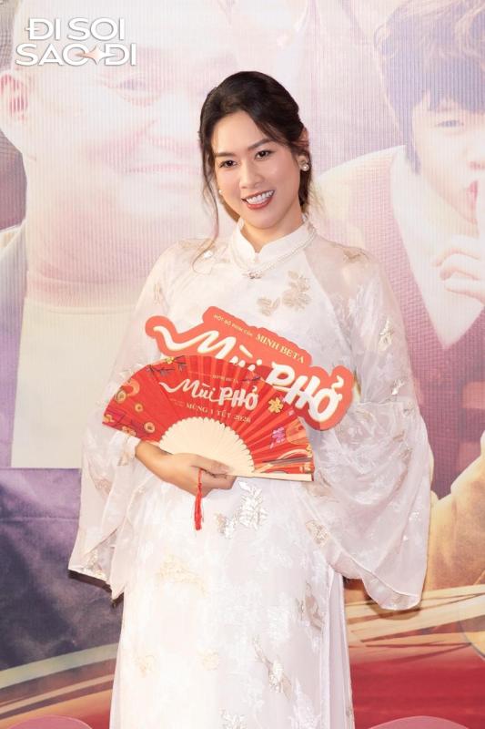 Thảm đỏ HOT nhất hôm nay: Vũ Thúy Quỳnh nhan sắc chấp trăm cam thường, Thu Trang ăn gì mà trẻ thế- Ảnh 6.