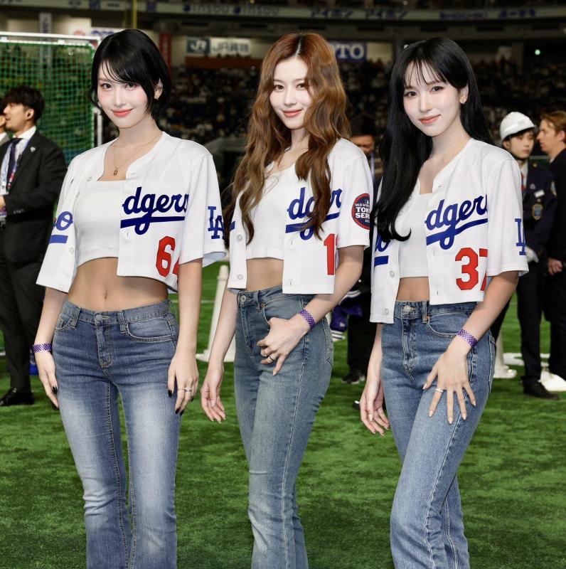 Showbiz có 3 mỹ nhân visual như tiên hạ phàm: Xuất hiện là hot, cần bảo tồn nhan sắc này ngay- Ảnh 9.