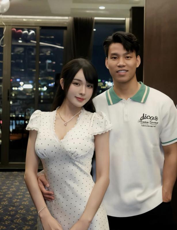 Văn Thanh cực tình bên bạn gái 