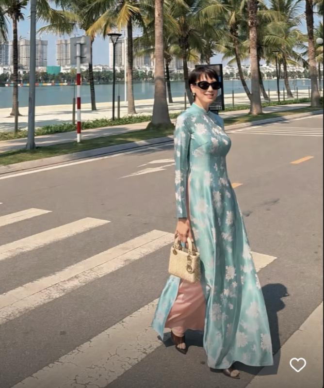 Mẹ vợ hot nhất làng bóng đá du xuân cùng nhà Văn Hậu, visual trẻ đẹp đỉnh chóp, Doãn Hải My cũng phải dè chừng- Ảnh 6.
