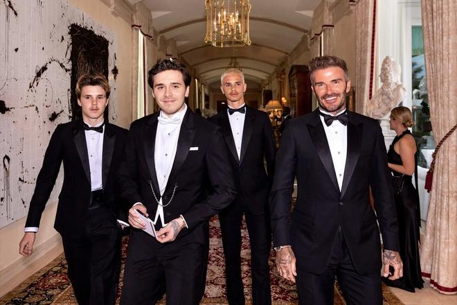 "Drama" nhà Beckham lại có biến: Cruz Beckham bất ngờ có động thái lạ dành cho anh trai Brooklyn!- Ảnh 4.